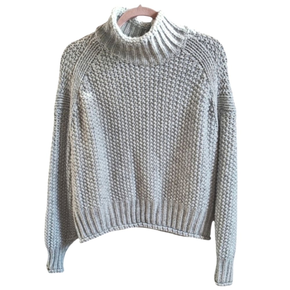 H&M Gray Chunky Knit Long Sleeve Turtleneck Sweater Size Medium